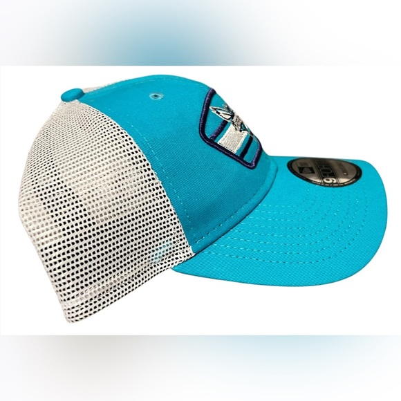 New Era Charlotte Hornets 9FORTY Cap - Picture 3 of 12